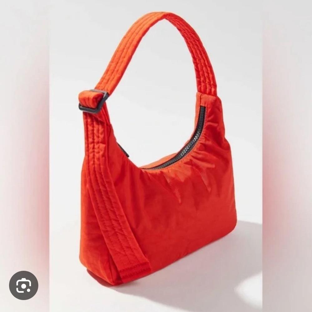 ISO Baggu mini nylon shoulder bag in tomato